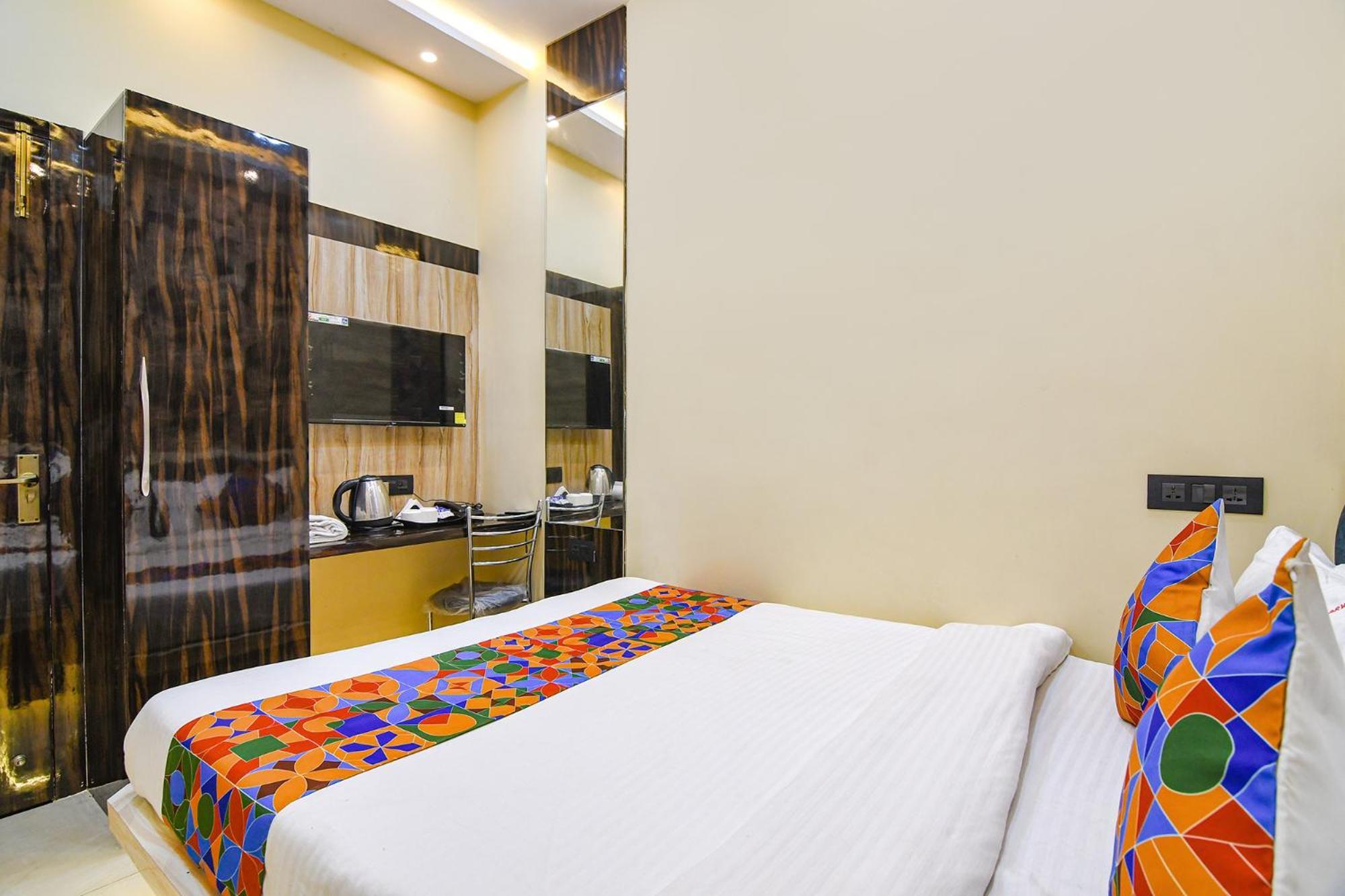 Fabhotel Royal Park Inn - Nr Eden Garden Stadium Calcutta  Esterno foto