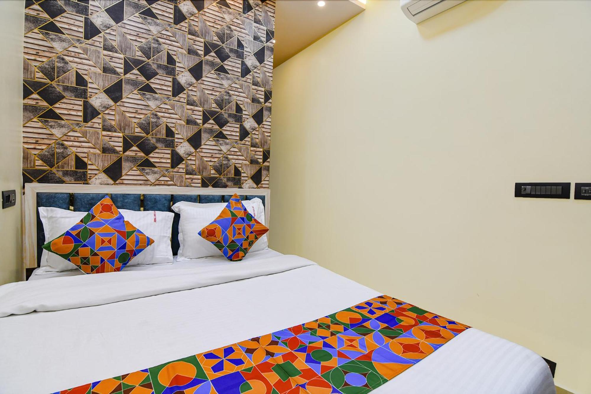 Fabhotel Royal Park Inn - Nr Eden Garden Stadium Calcutta  Esterno foto